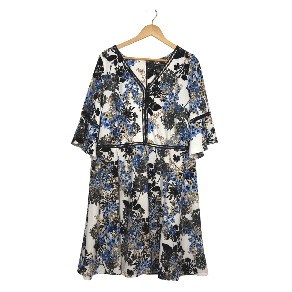 Lane Bryant Dress Womens 18 White Blue Floral V-Neck Bell Sleeve Crochet Lace